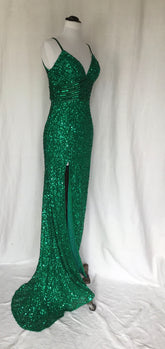 Emerald Allure – Sequin Gown with Slit